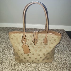Dooney &bourke